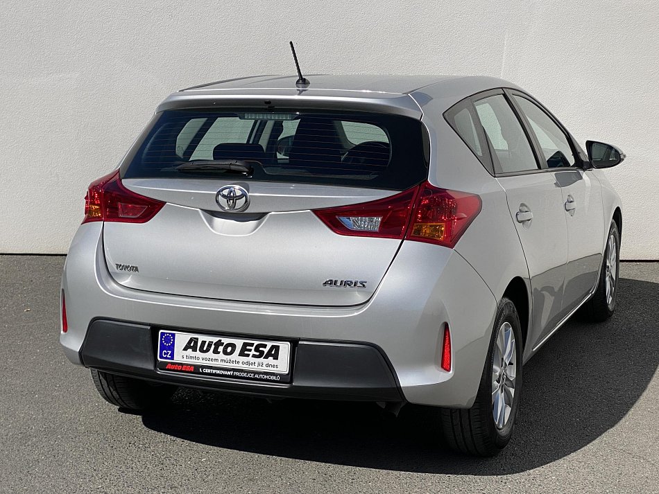 Toyota Auris 1.3 VVT-i 