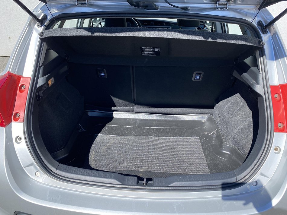 Toyota Auris 1.3 VVT-i 