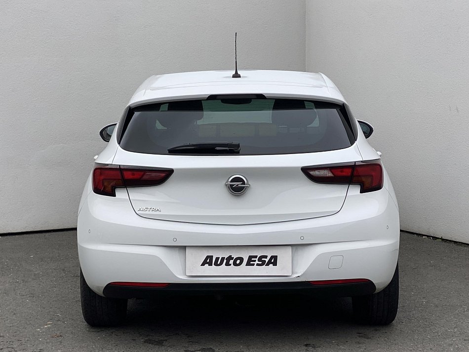 Opel Astra 1.4T 