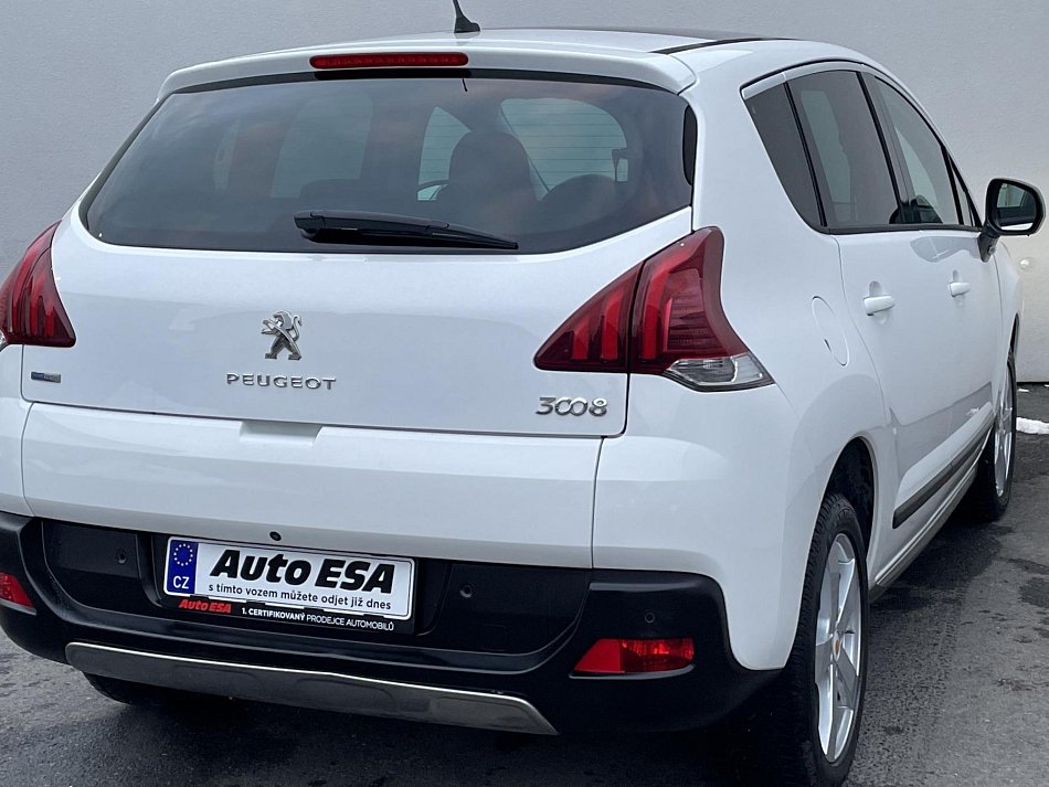 Peugeot 3008 1.2PT Allure