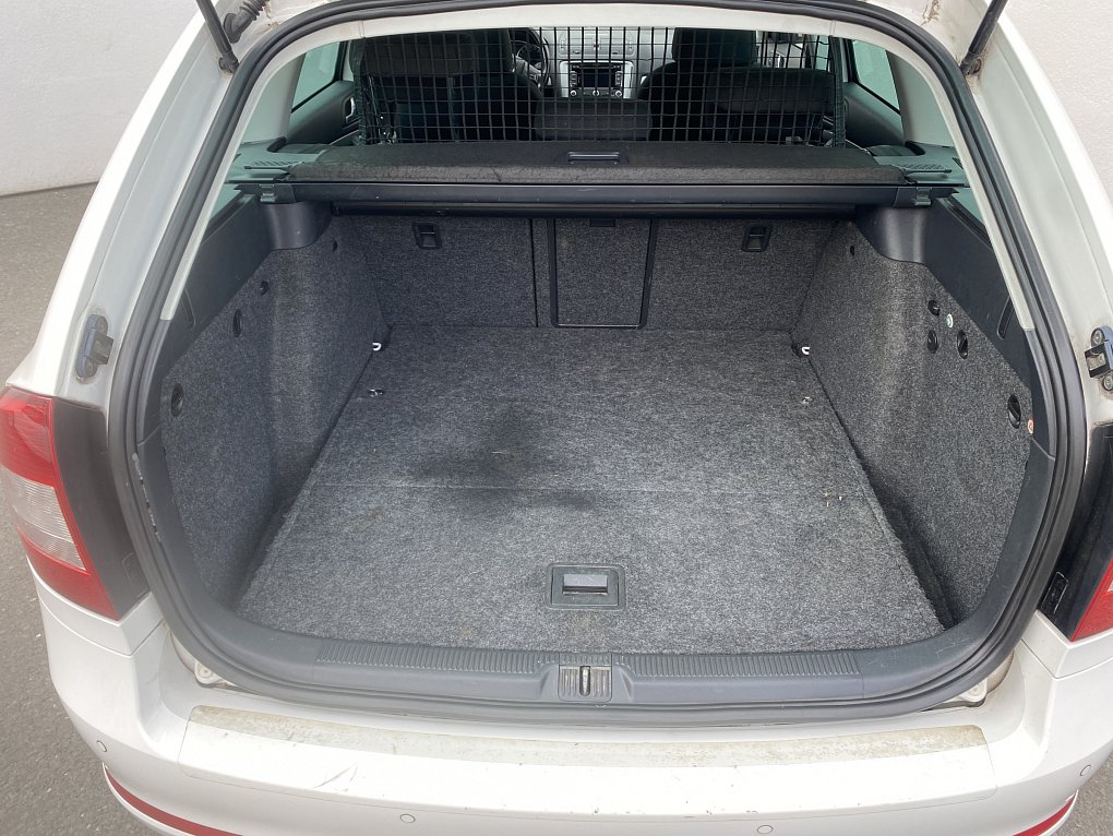 Škoda Octavia II 2.0 TDi Family