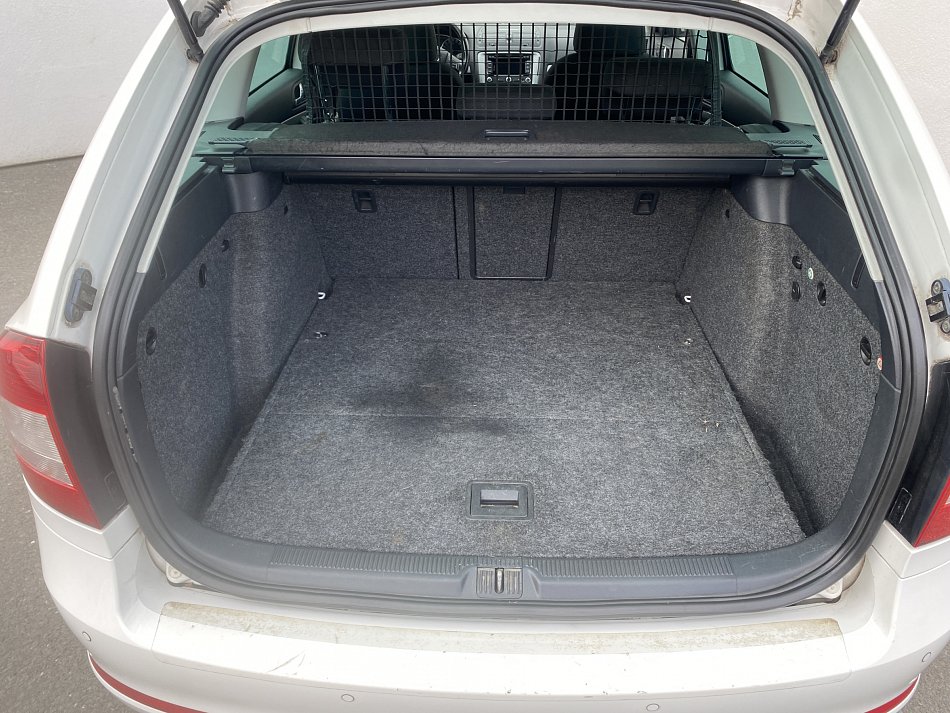 Škoda Octavia II 2.0 TDi Family