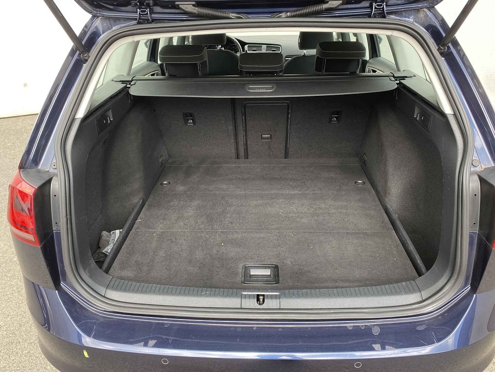 Volkswagen Golf 1.6 TDi Highline