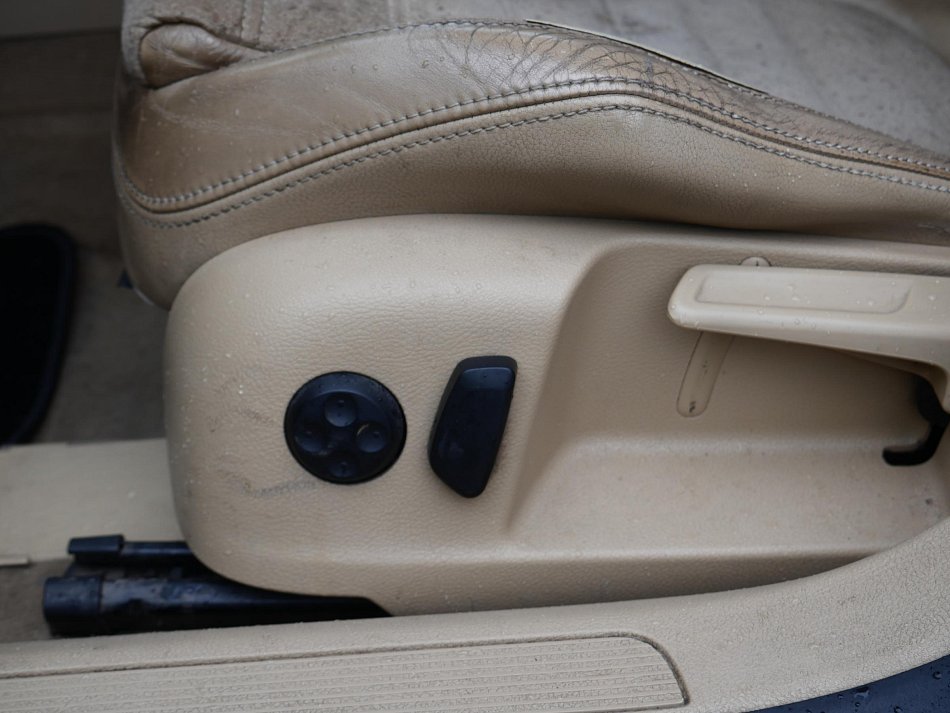 Volkswagen Passat 2.0 TDi 