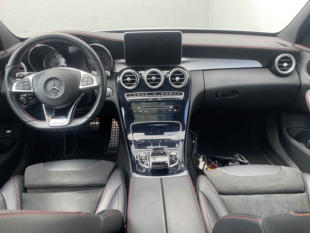 Mercedes-Benz Třída C 3.0 Biturbo AMG C450 4Matic