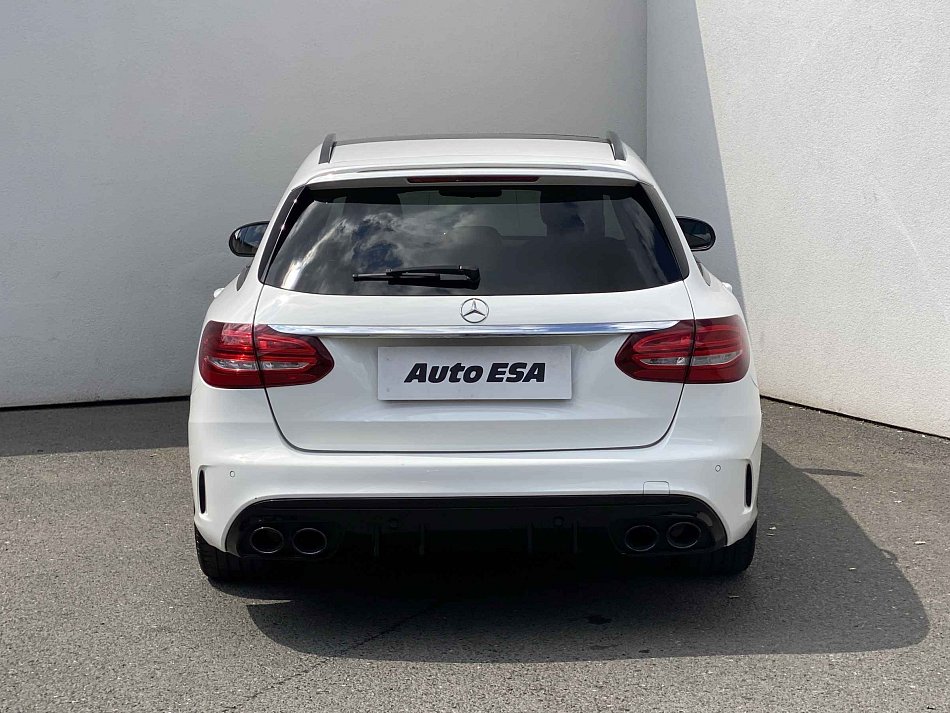 Mercedes-Benz Třída C 3.0 Biturbo AMG C450 4Matic