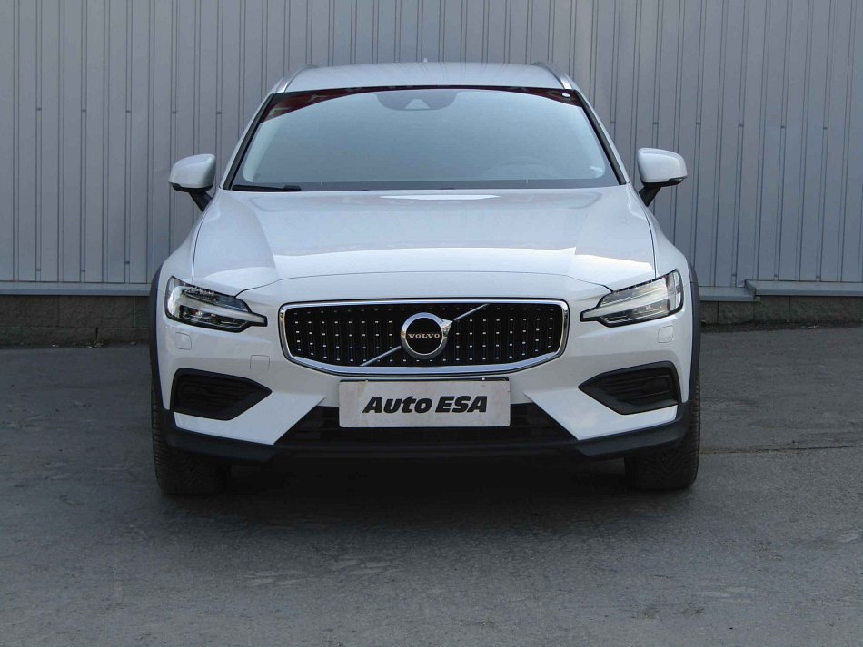 Volvo V60 2.0 D4 Cross Country 4x4
