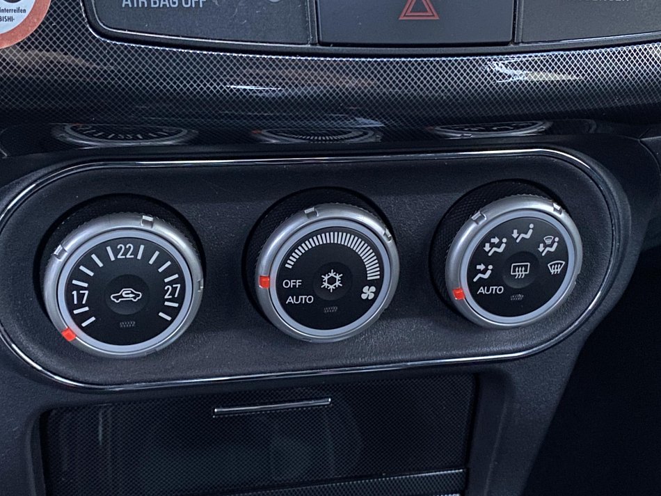 Mitsubishi Lancer 1.8 MiVEC Intense