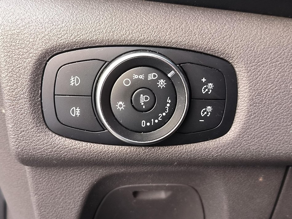 Ford Transit Custom 2.0TDCi Trend L2H1 6míst