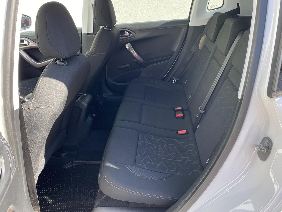 Peugeot 2008 1.2 PT Style