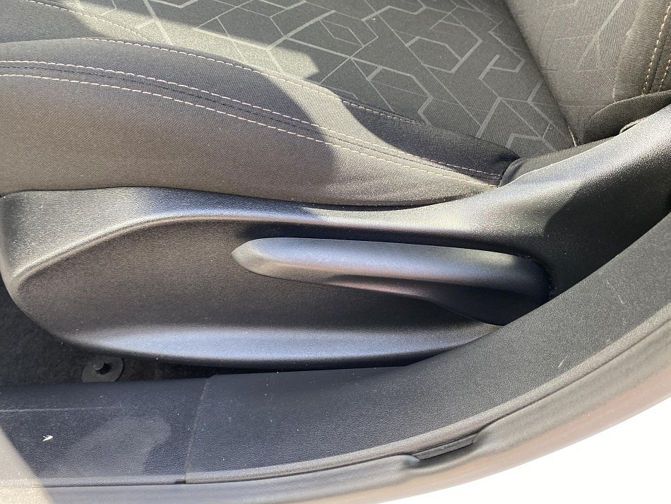 Peugeot 2008 1.2 PT Style