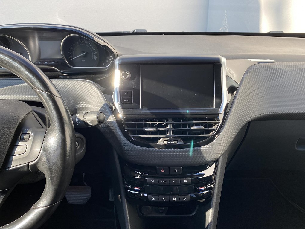 Peugeot 2008 1.2PT Allure