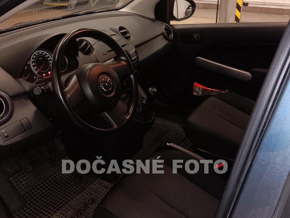 Mazda 2 1.4i 