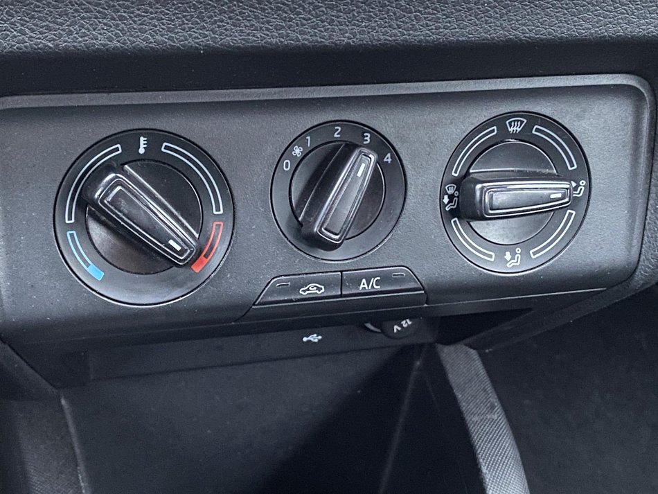 Škoda Fabia III 1.0 TSi Ambition