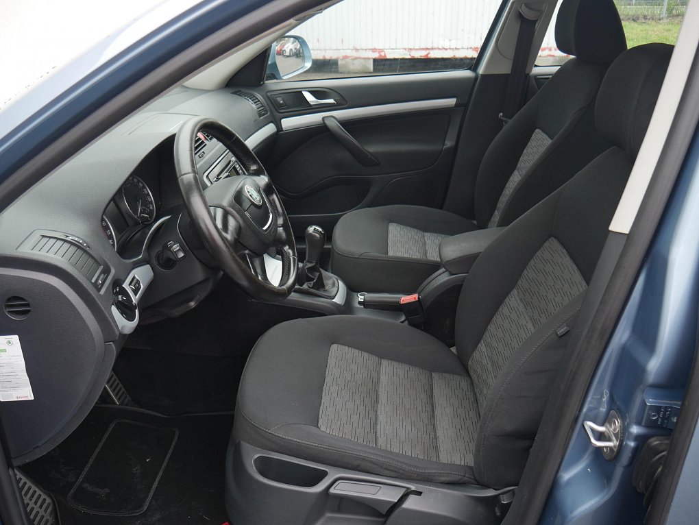 Škoda Octavia II 1.6 TDi Ambiente