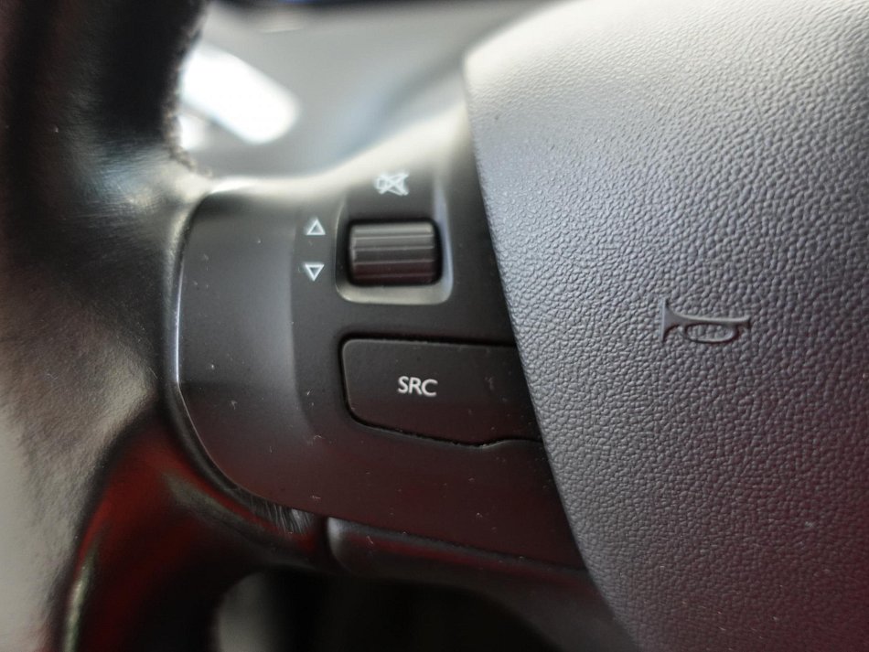Peugeot 2008 1.2PT 