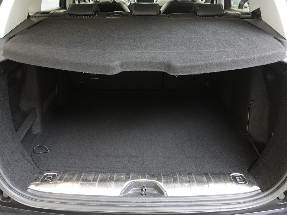 Peugeot 2008 1.2PT 