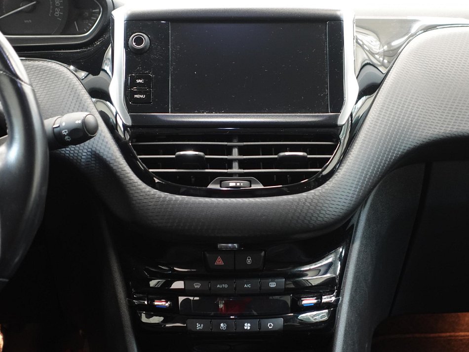 Peugeot 2008 1.2PT 