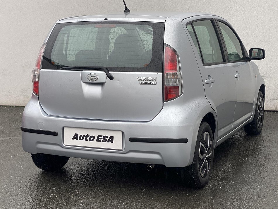 Daihatsu Sirion 1.0i 