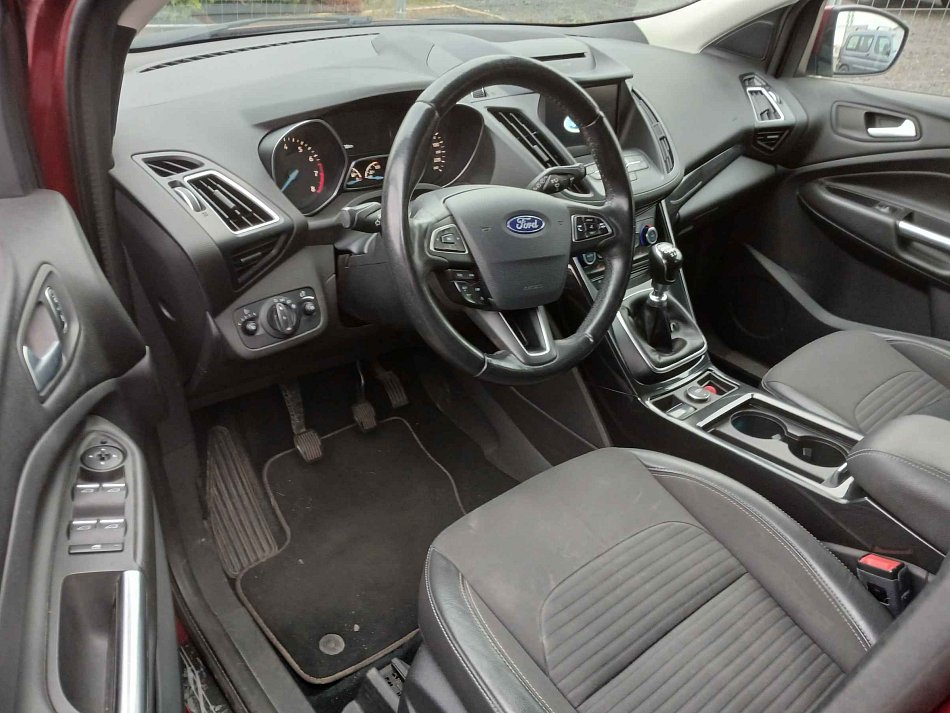 Ford Kuga 1.5 EB Titanium