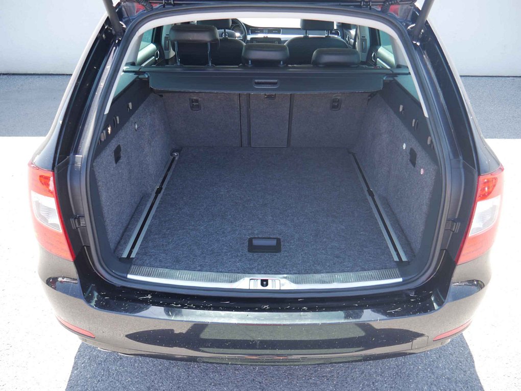 Škoda Superb II 2.0TDi Elegance