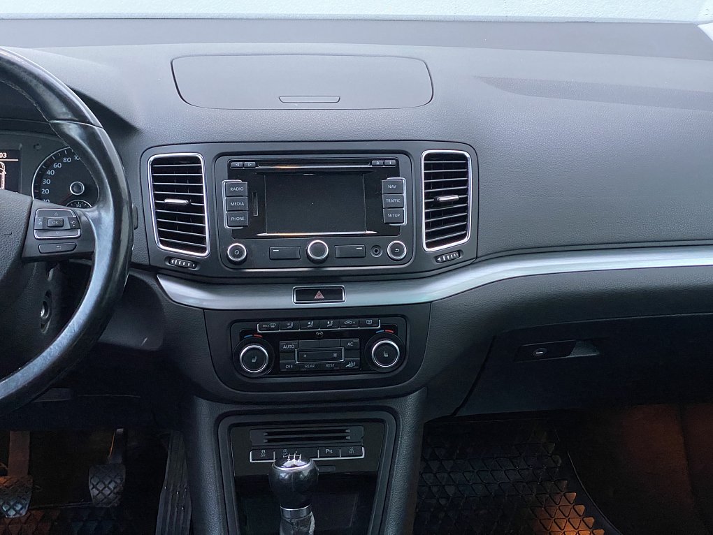Volkswagen Sharan 2.0 TDi Highline