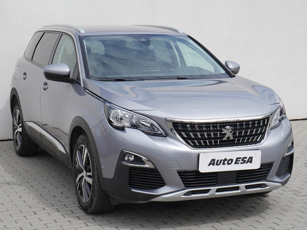 Peugeot 5008 1.2PT Allure