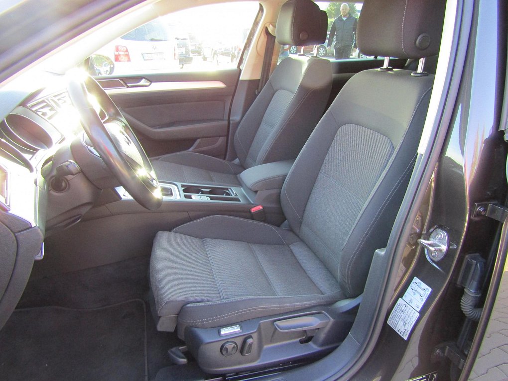 Volkswagen Passat 1.6 TDi 