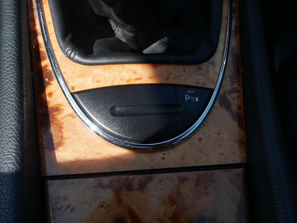 Mercedes-Benz Třída E 2.2CDi  E200