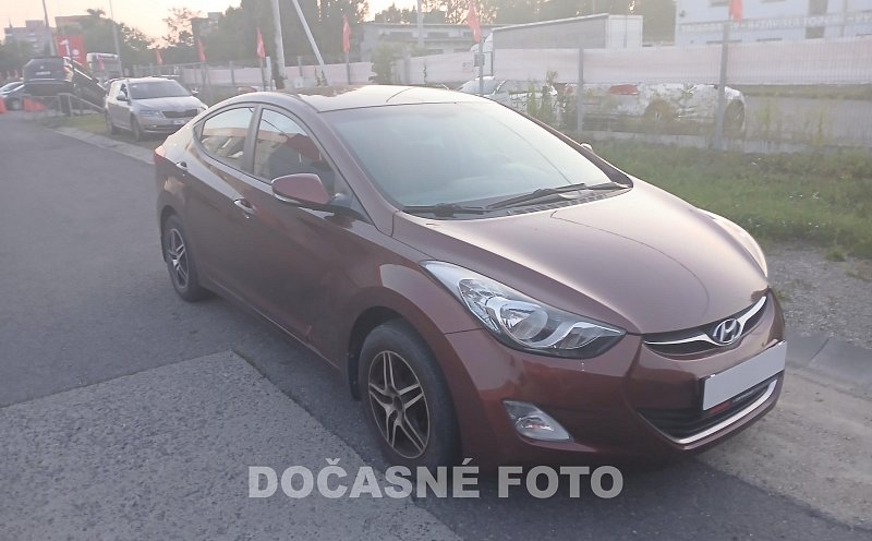Hyundai Elantra 1.6 i 