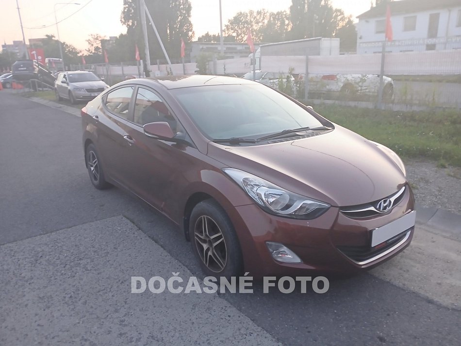 Hyundai Elantra 1.6 i 