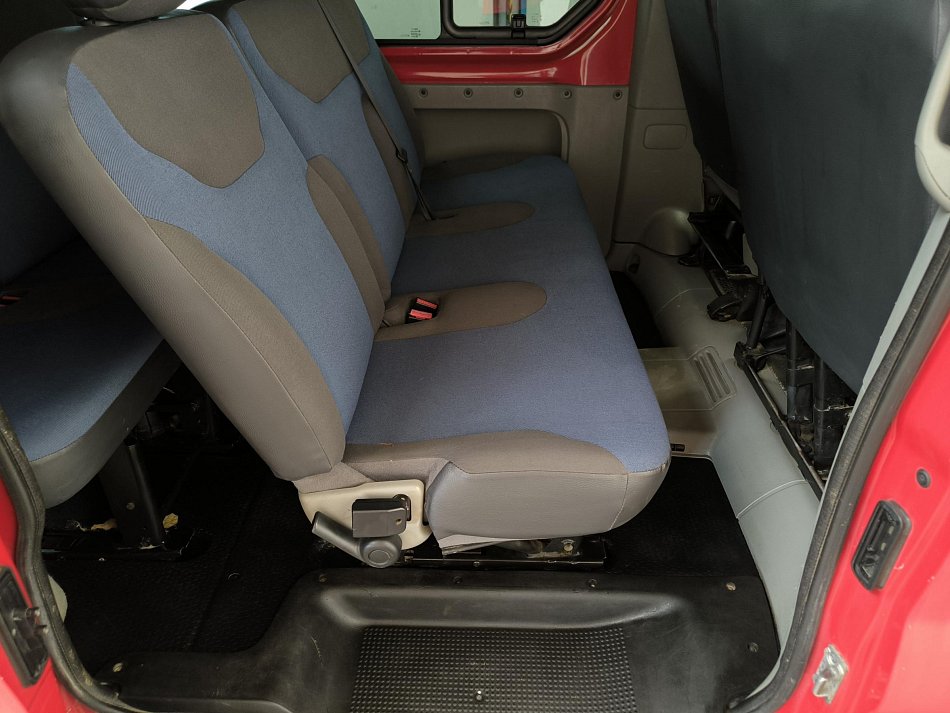 Renault Trafic 2.0dCi  9míst