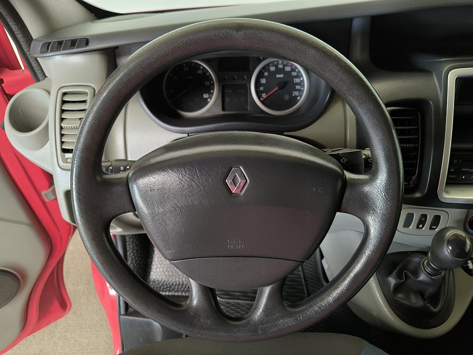 Renault Trafic 2.0dCi  9míst