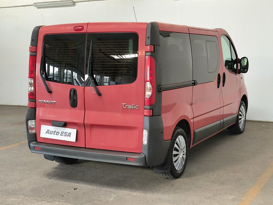 Renault Trafic 2.0dCi  9míst
