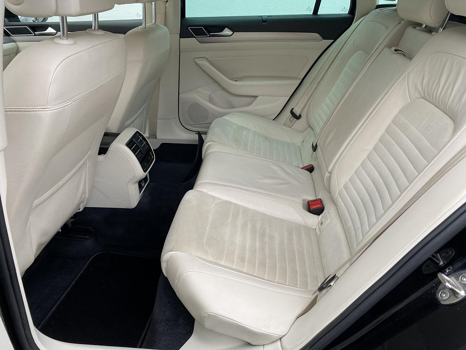Volkswagen Passat 2.0 TDi Highline