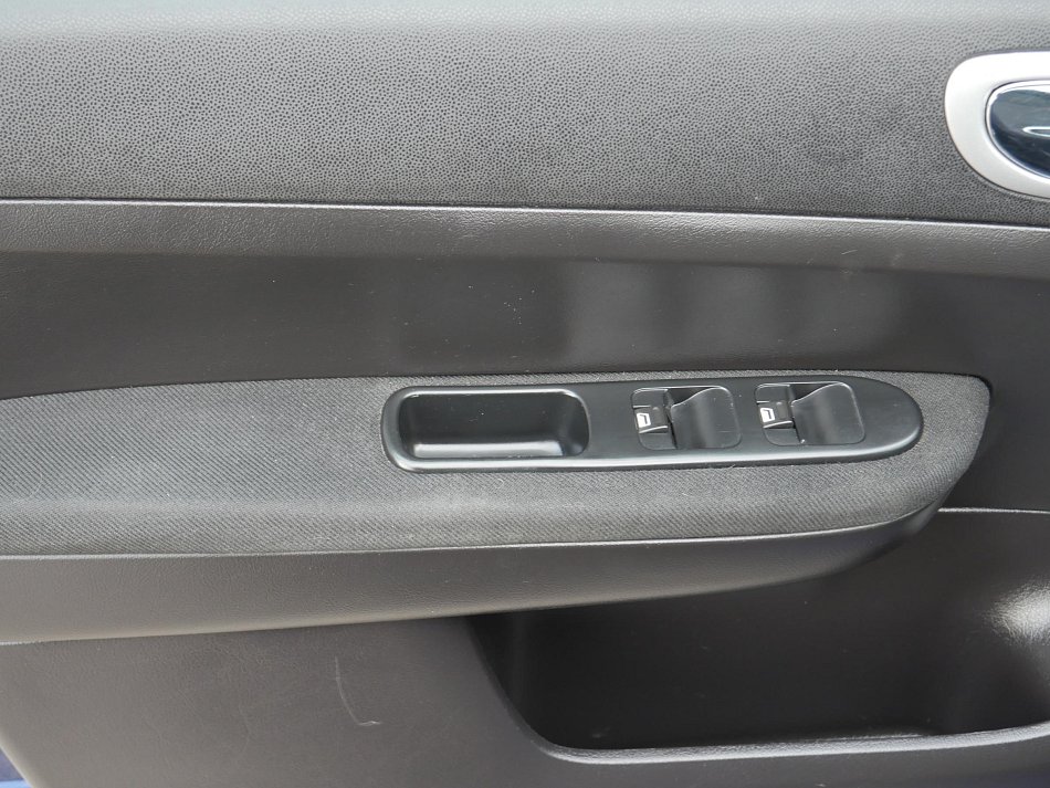 Peugeot 307 1.6i 