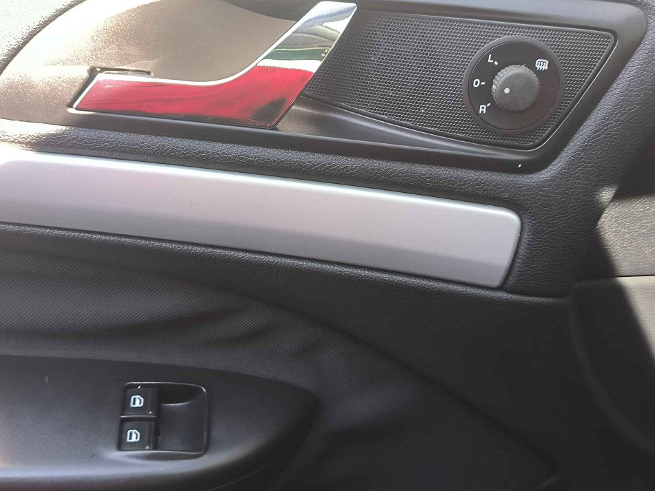 Škoda Octavia II 1.6 MPi Ambiente