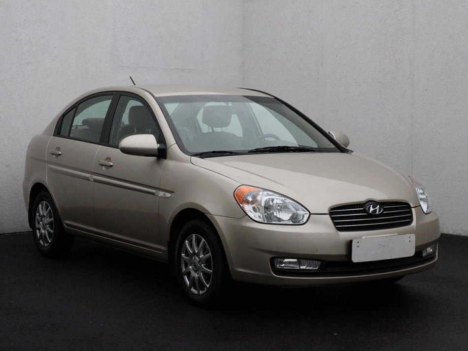Hyundai Accent 1.4 i 