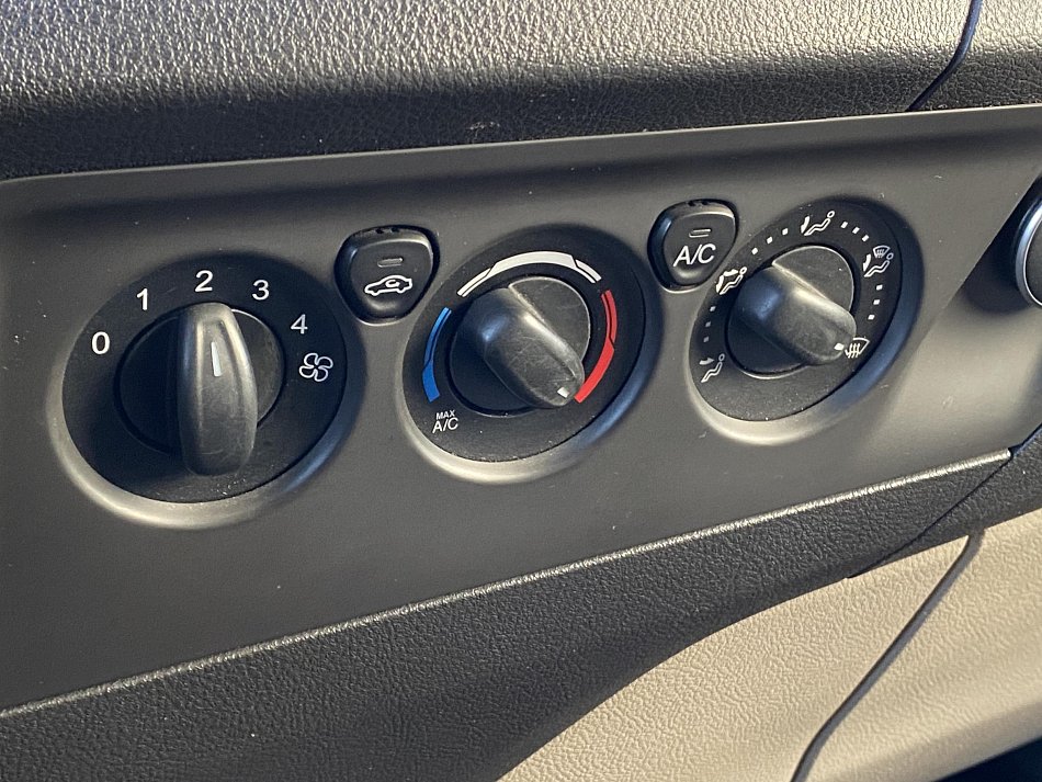 Ford Tourneo Custom 2.2TDCi Titanium L2