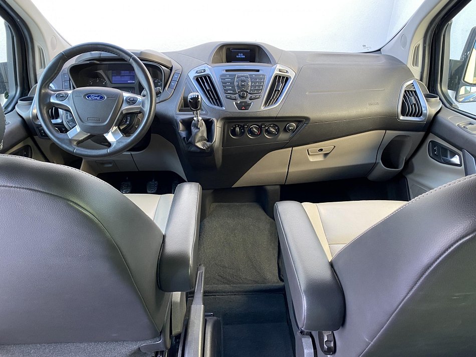 Ford Tourneo Custom 2.2TDCi Titanium L2