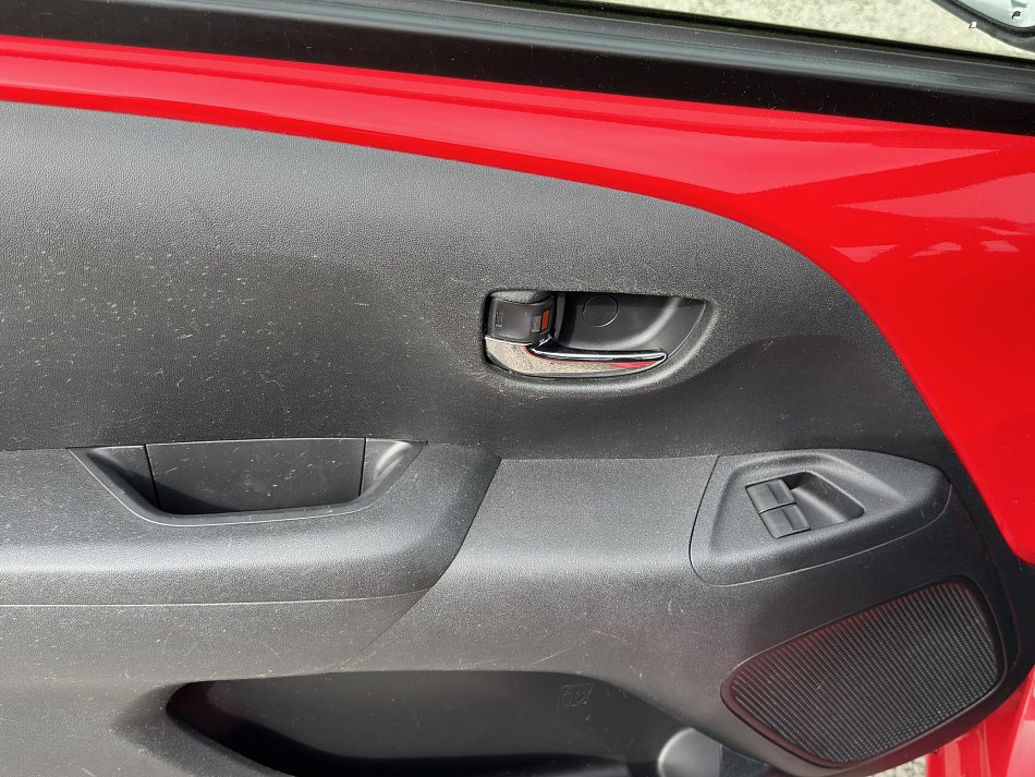 Peugeot 108 1.2 VTi 