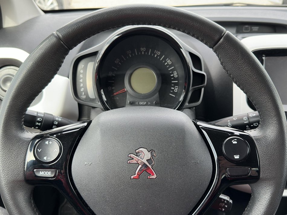 Peugeot 108 1.2 VTi 