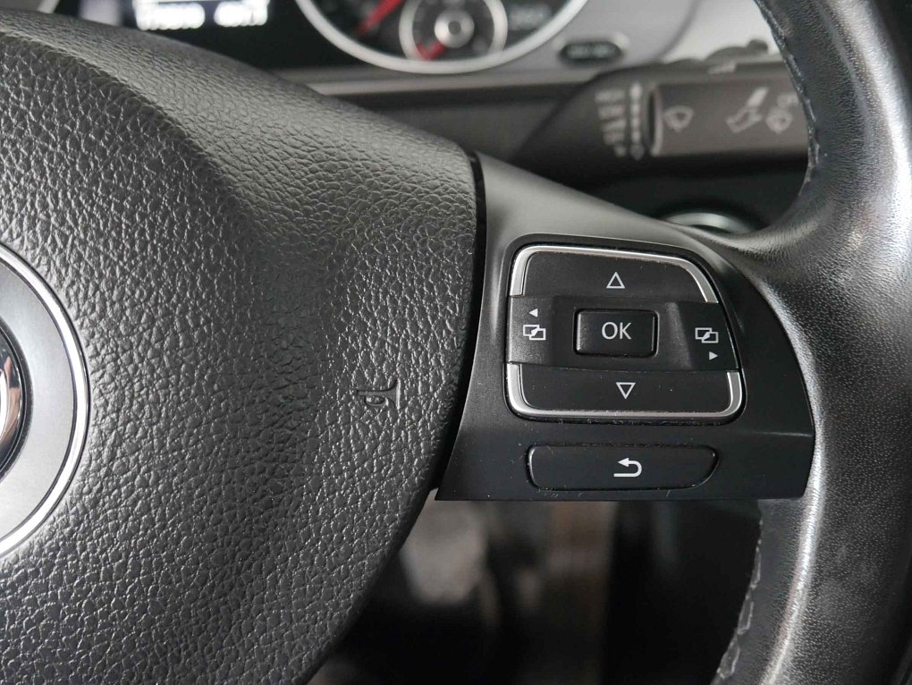 Volkswagen Passat 2.0 TDi 