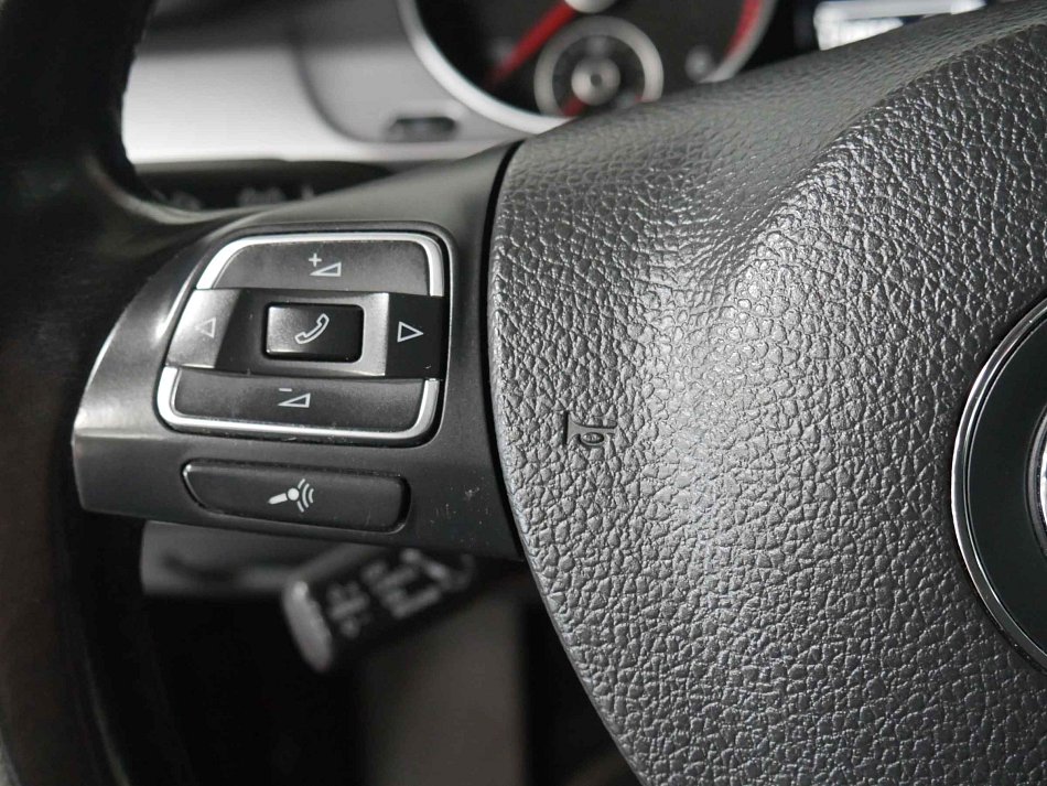 Volkswagen Passat 2.0 TDi 
