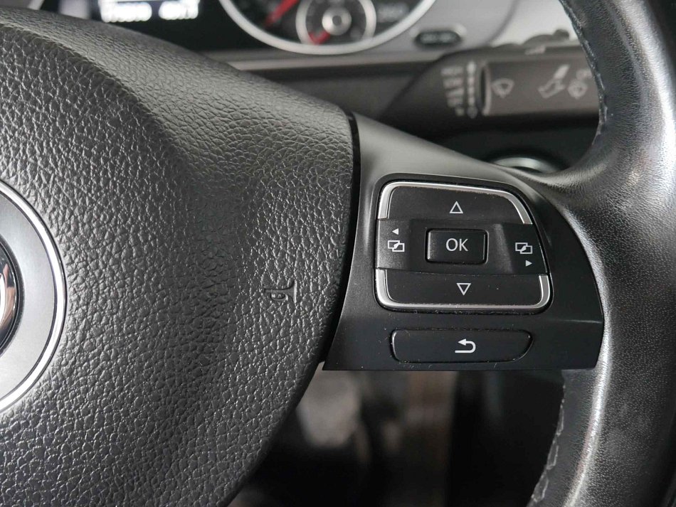 Volkswagen Passat 2.0 TDi 