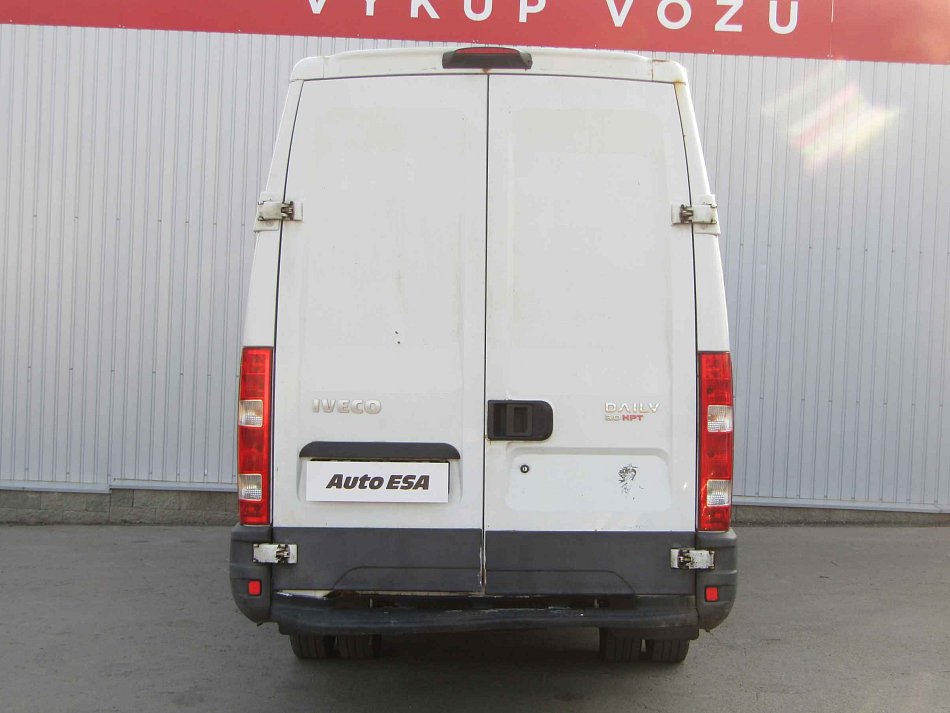Iveco Daily 3.0D  35C18