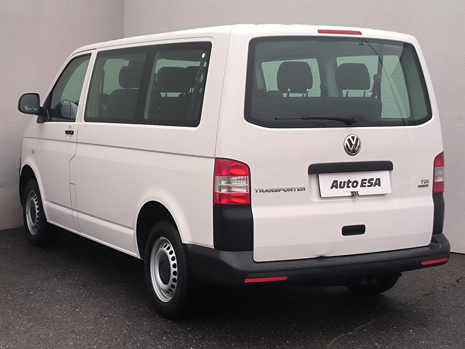 Volkswagen Transporter 2.0TDi  9míst