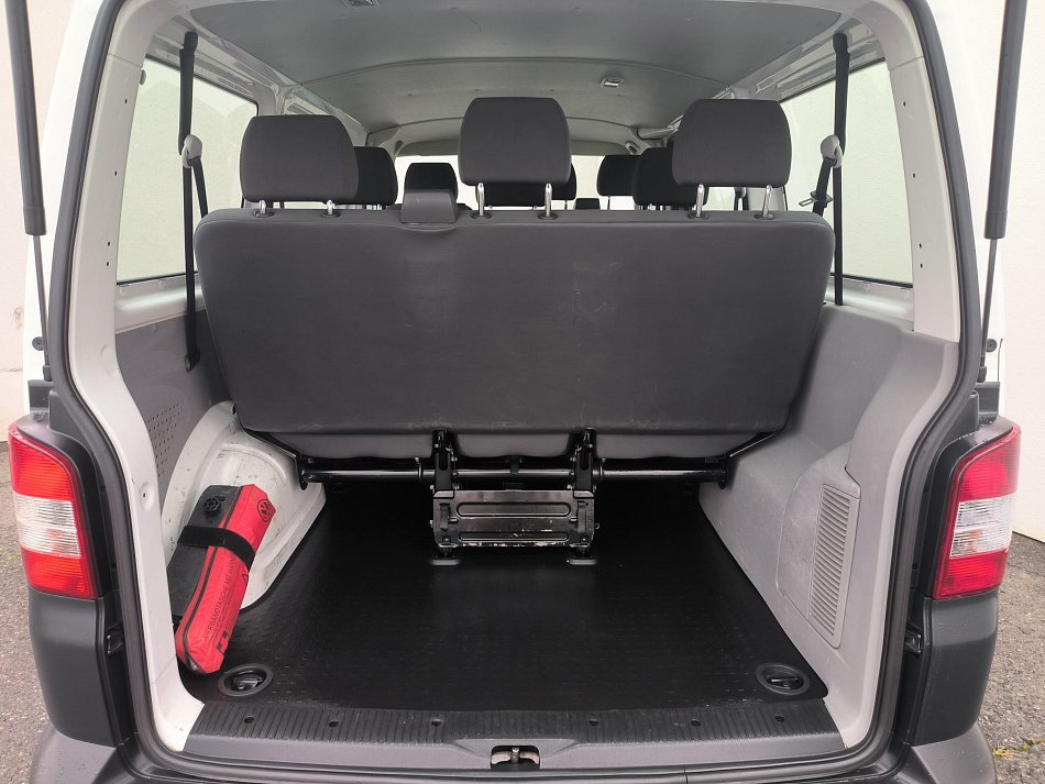 Volkswagen Transporter 2.0TDi  9míst
