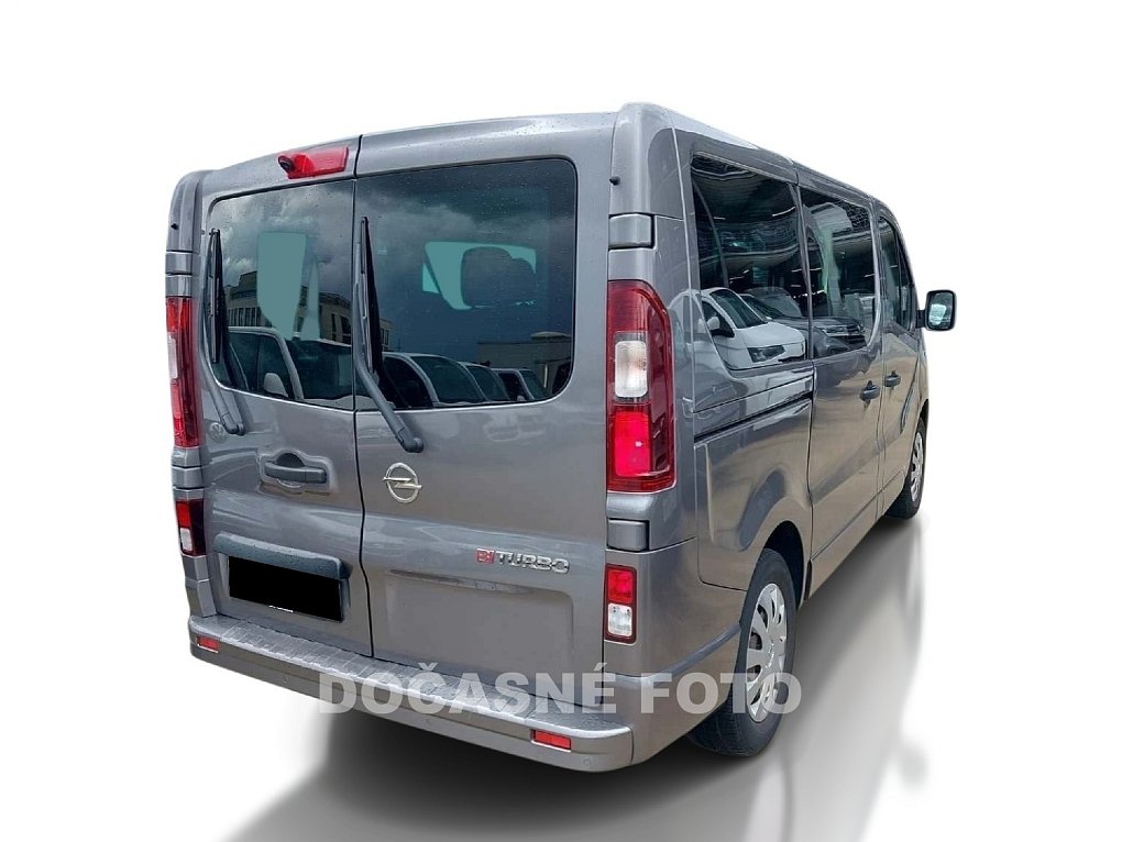 Opel Vivaro 1.6CDTi  9míst