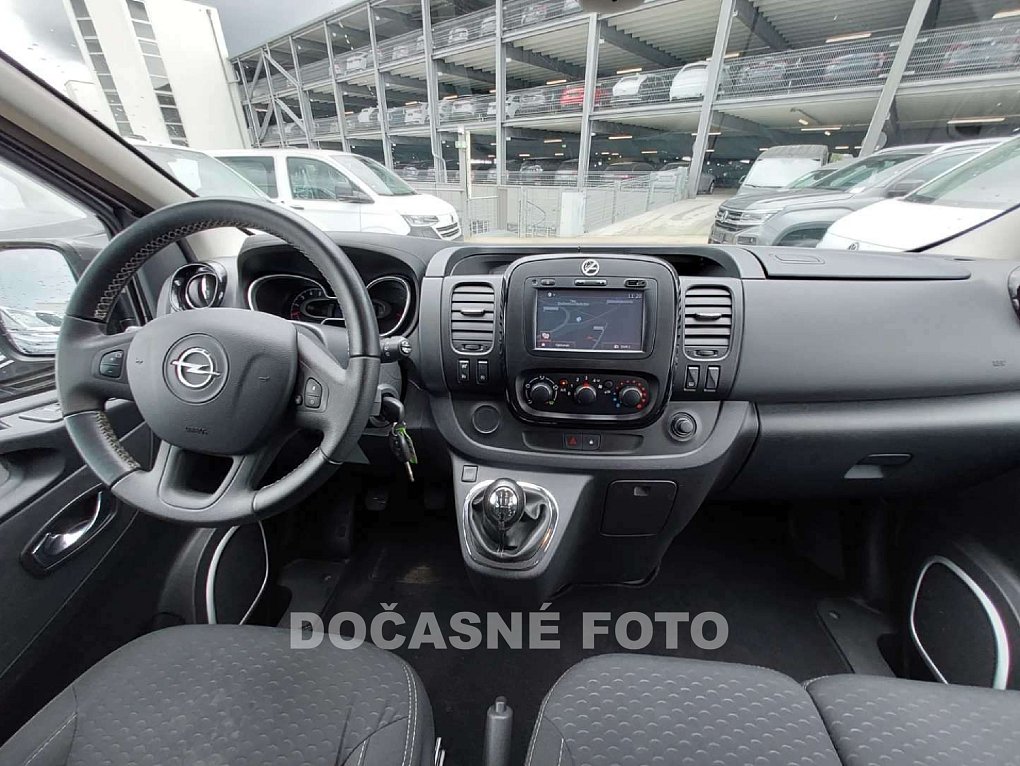 Opel Vivaro 1.6CDTi  9míst